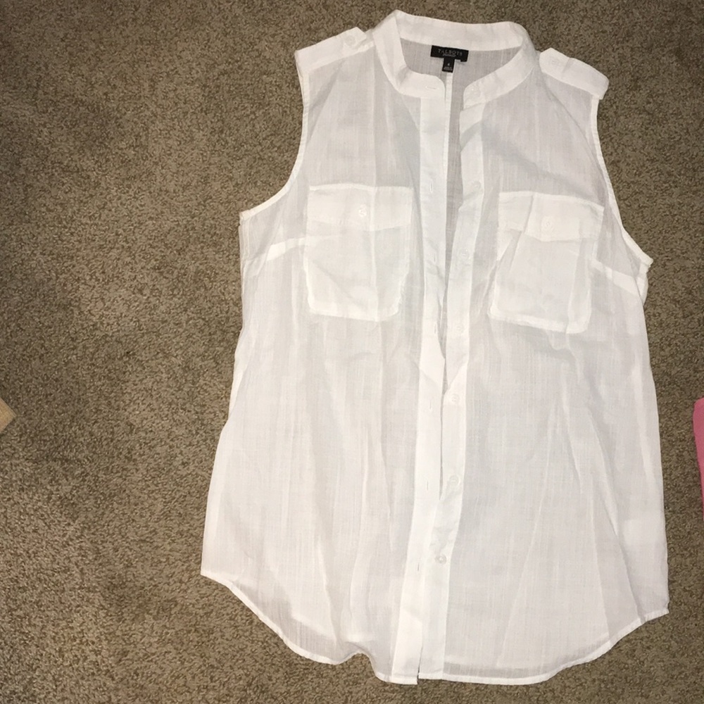 Talbots Sleeveless Button up
